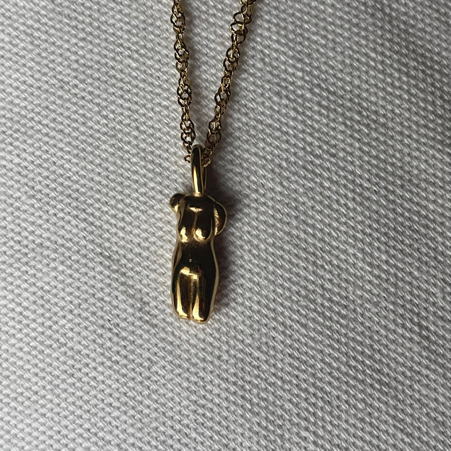 Femme Necklace