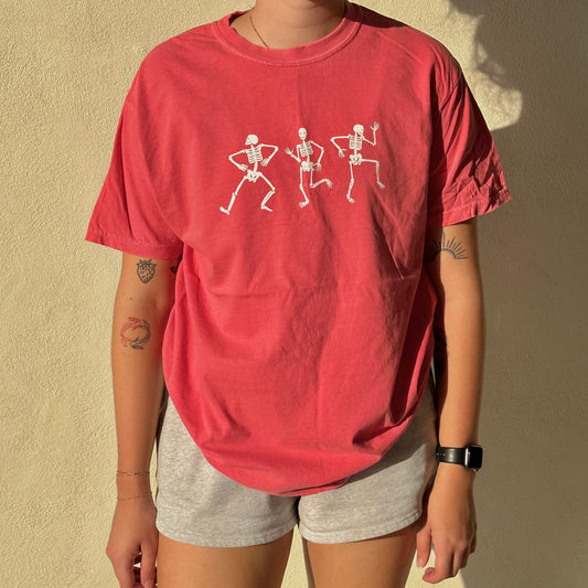 Dancing Skeletons T-shirt - Pink